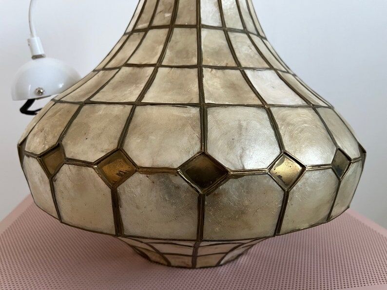 Mother-of-pearl suspension in the shape of a drop of water 70s