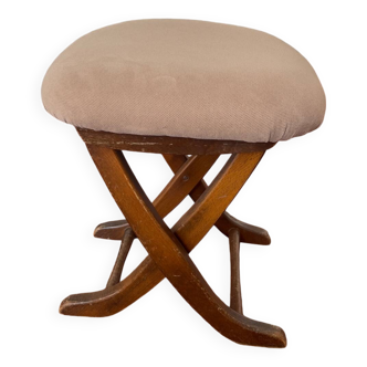 Folding footrest
