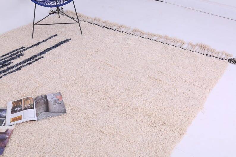 Traditional handmade pure wool Berber rug size 2.4/1.6 m