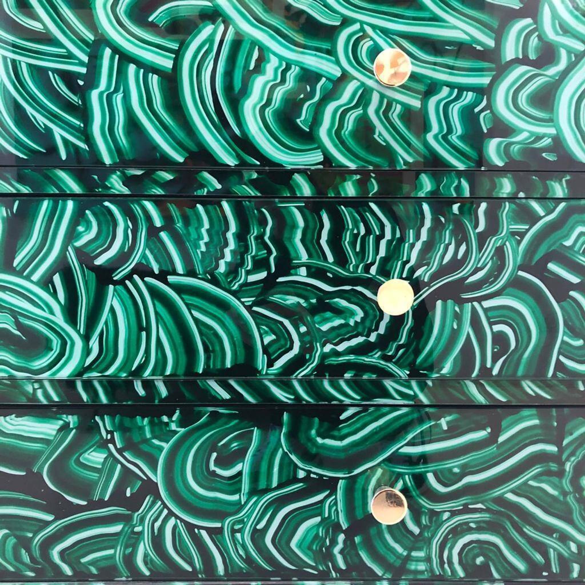 Commode italienne en verre vert-malachite de style mid-century modern