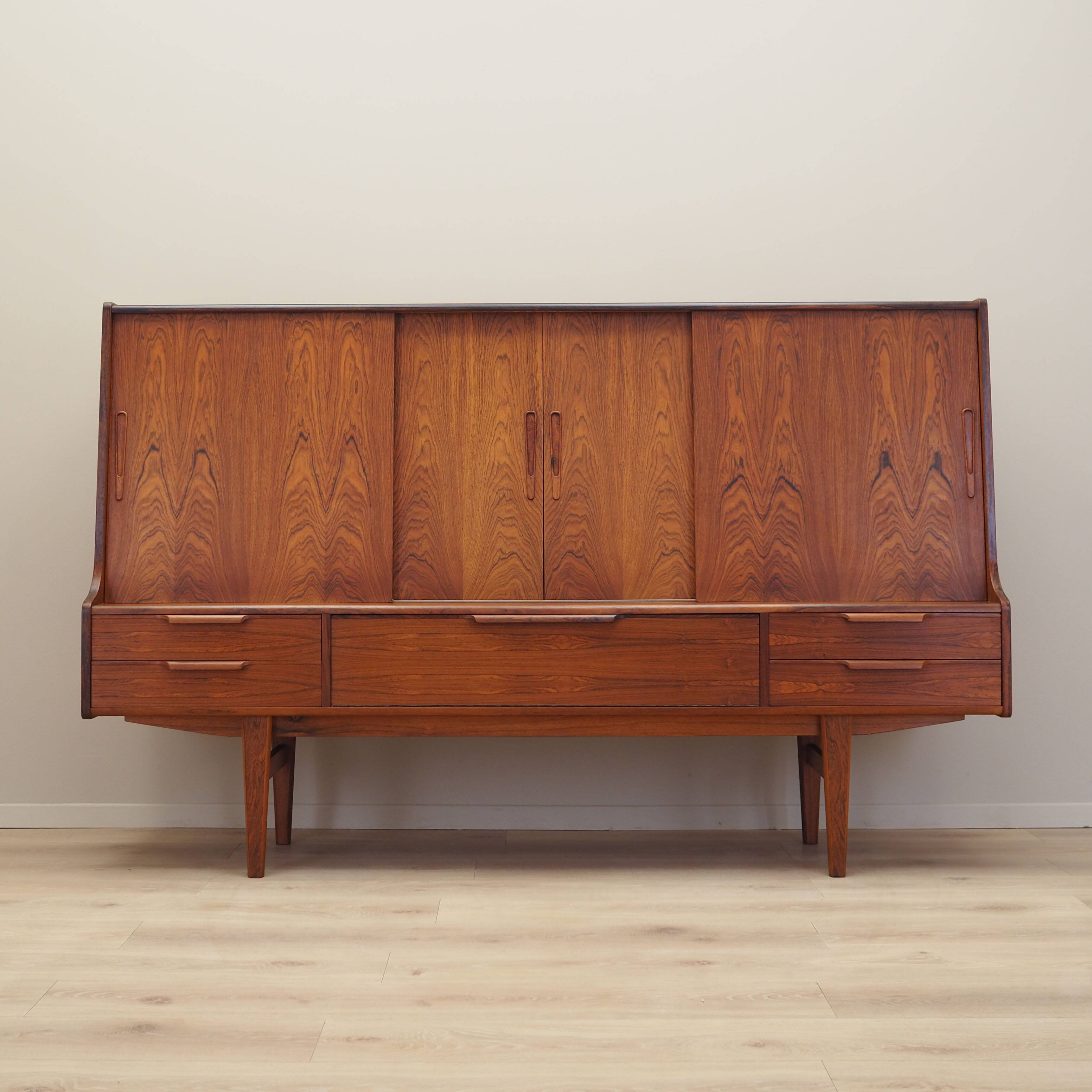 Enfilade en palissandre, design danois, années 1960, fabriqué par Luno Møbler