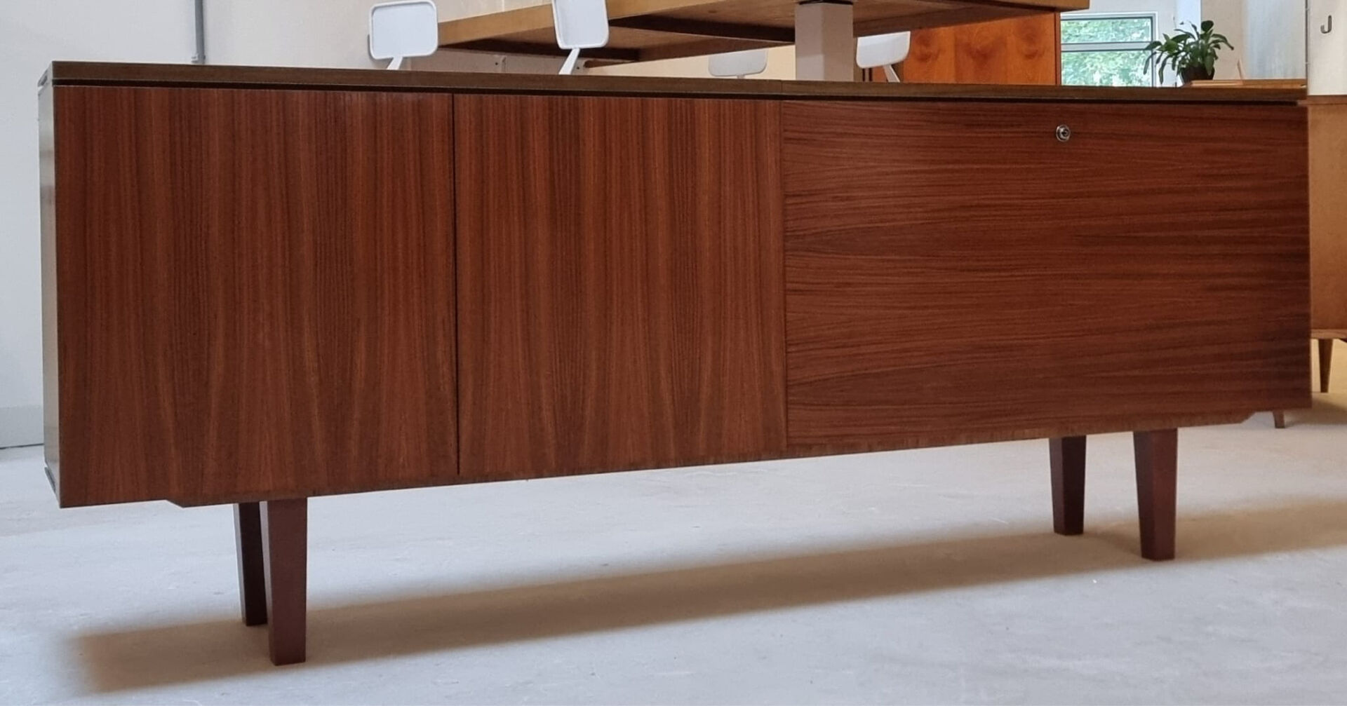 1970s buffet