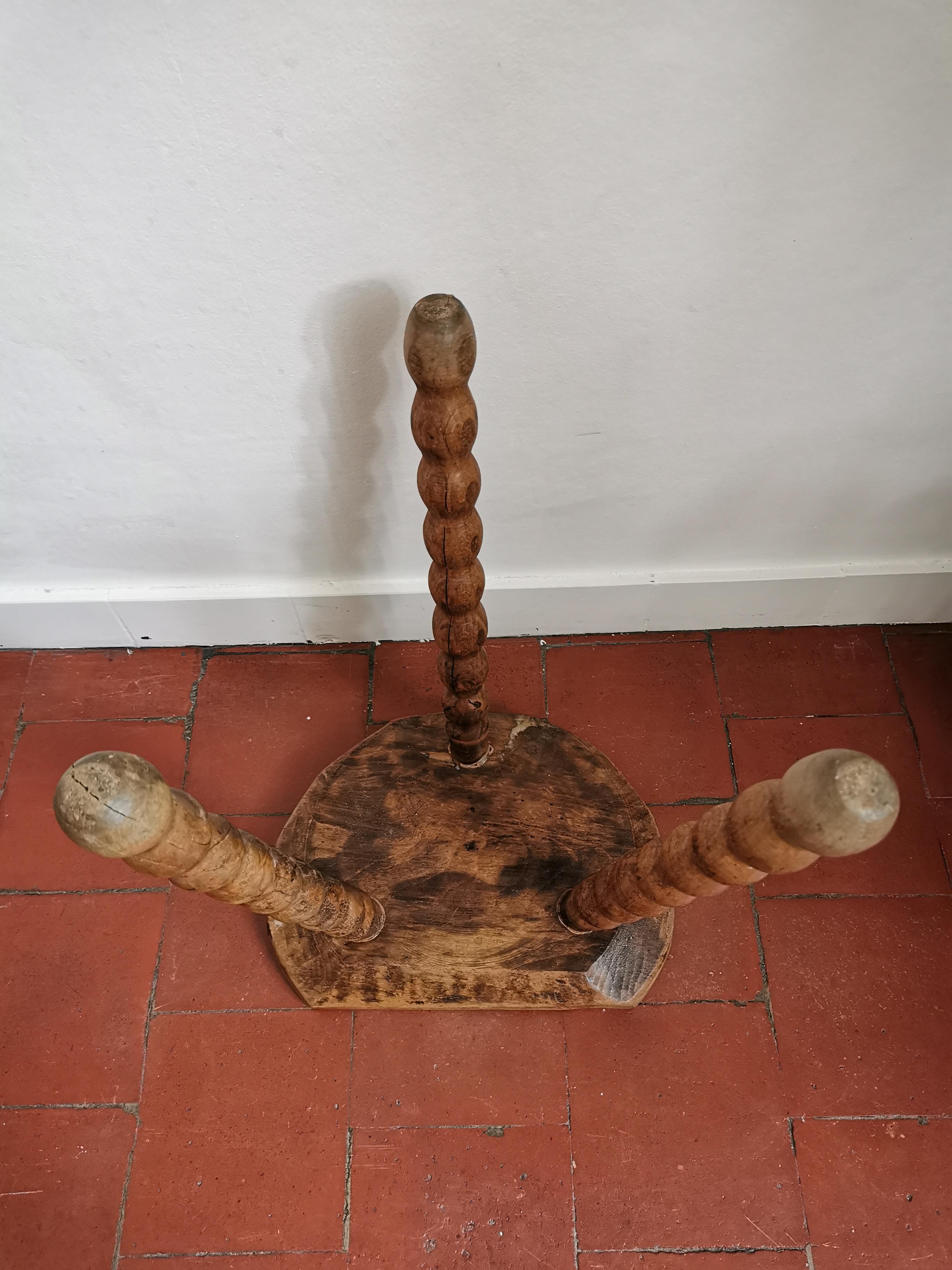 Tripod stool