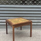 Square coffee table in rosewood and tiles.