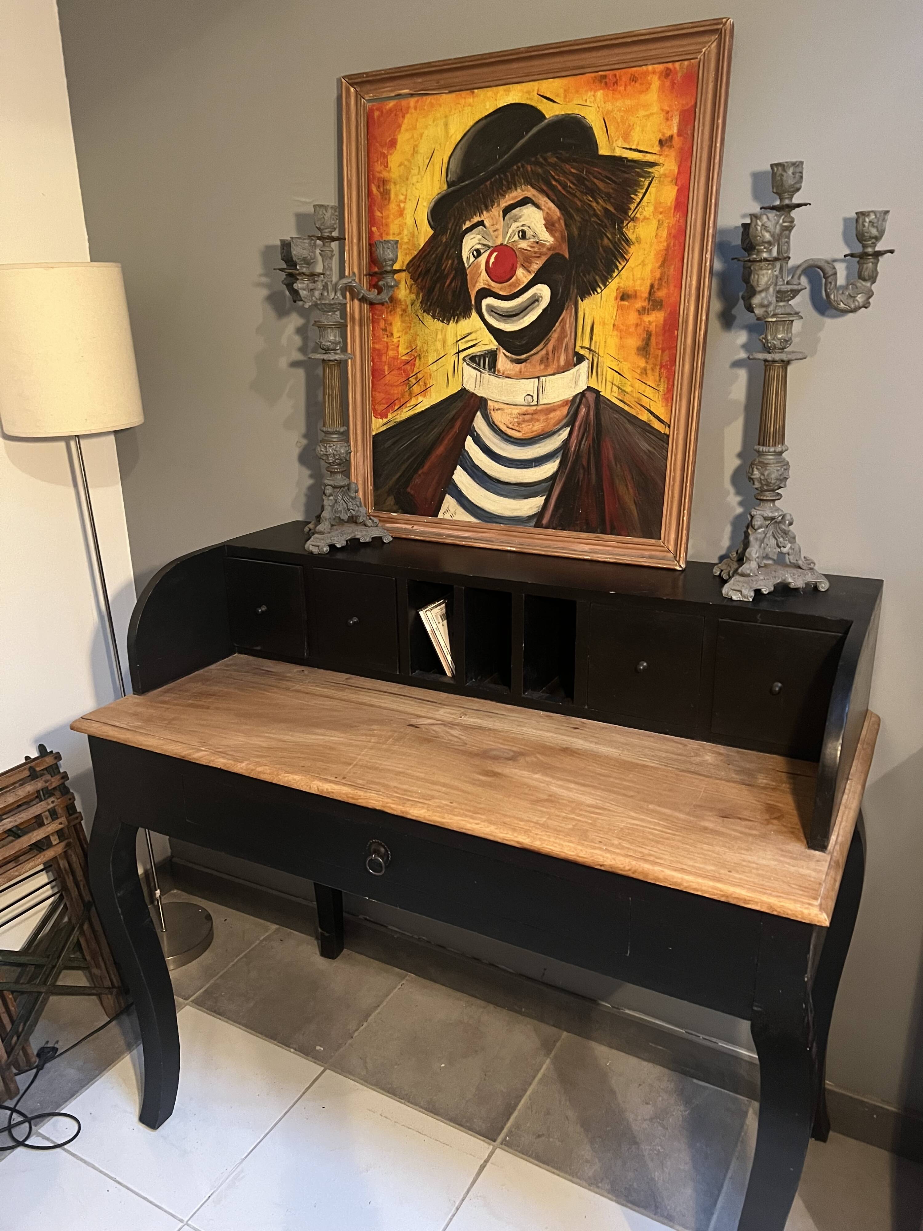 Black stepped wooden desk