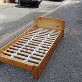 Pine bed