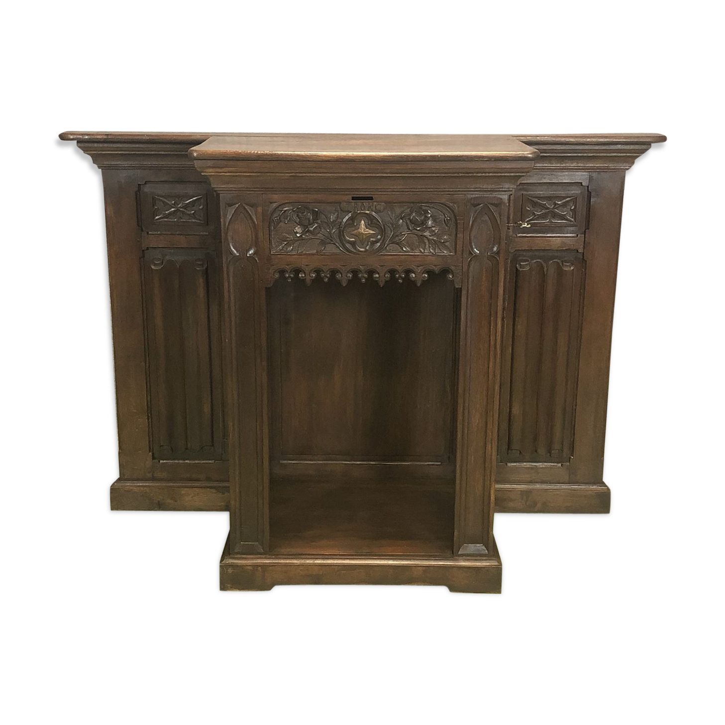 Oak church trunk made in 1930