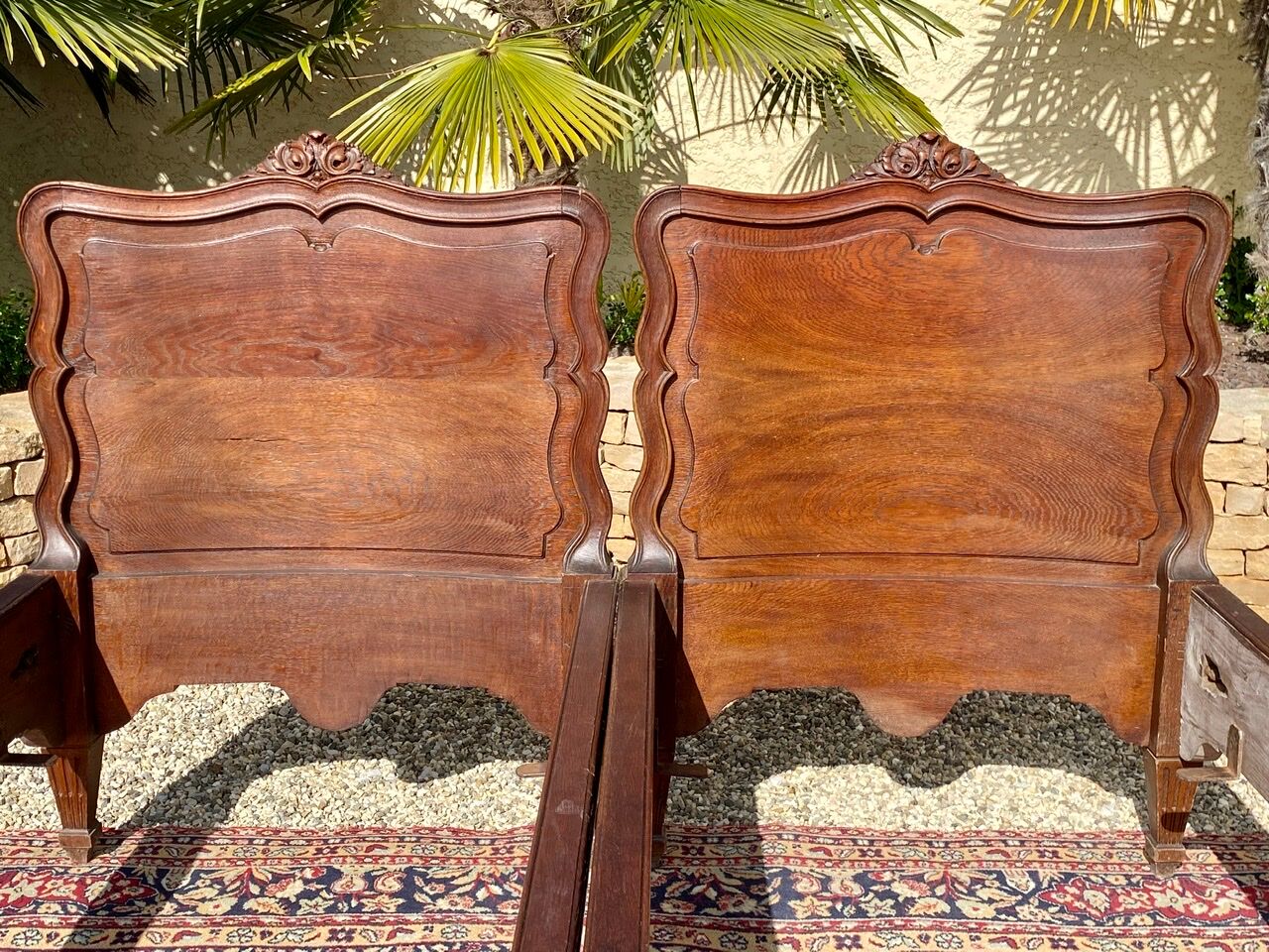 Pair of oak beds style Louis XV /Louis XVI
