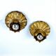 Paire d'appliques en forme de bouton de fleur encastré, en fer doré à la feuille, Espagne, années 1950.