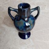 Vase en céramique bleue signé Lebret
