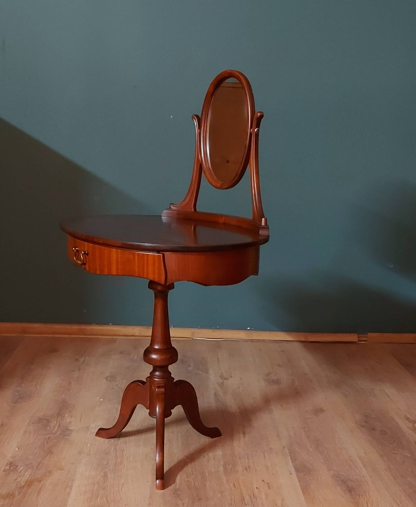 Scandinavian dressing table, Art Deco, mahogany