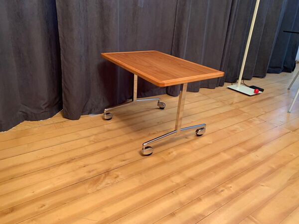 Table auxiliaire mobile, années 1970