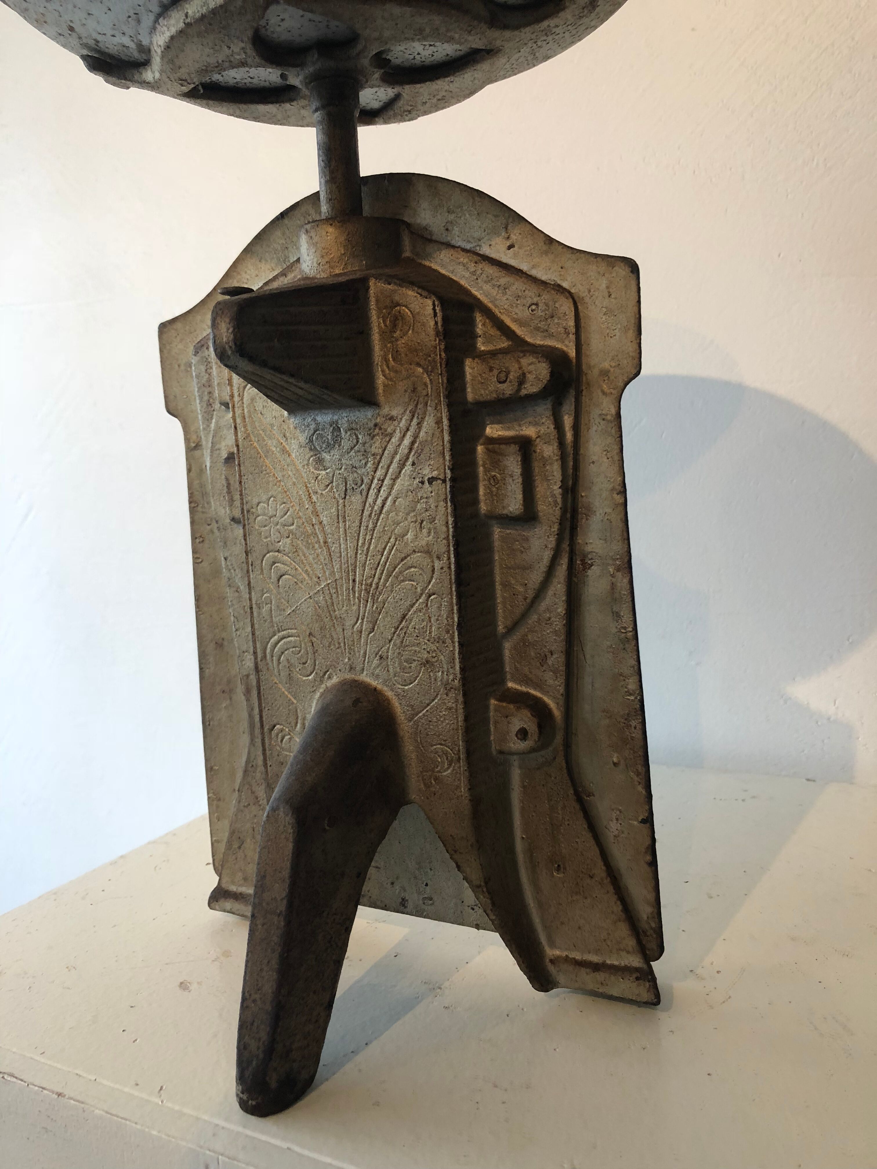 Balance Alexanderwerk enameled cast-iron