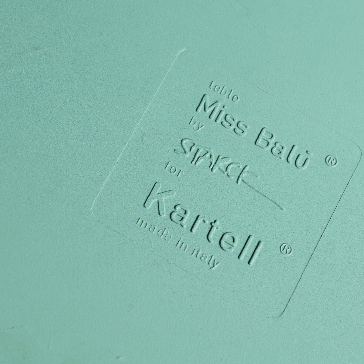 Table miss balu par Philippe Starck pour Kartell