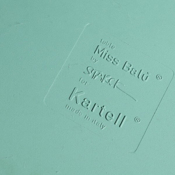 Table miss balu par Philippe Starck pour Kartell