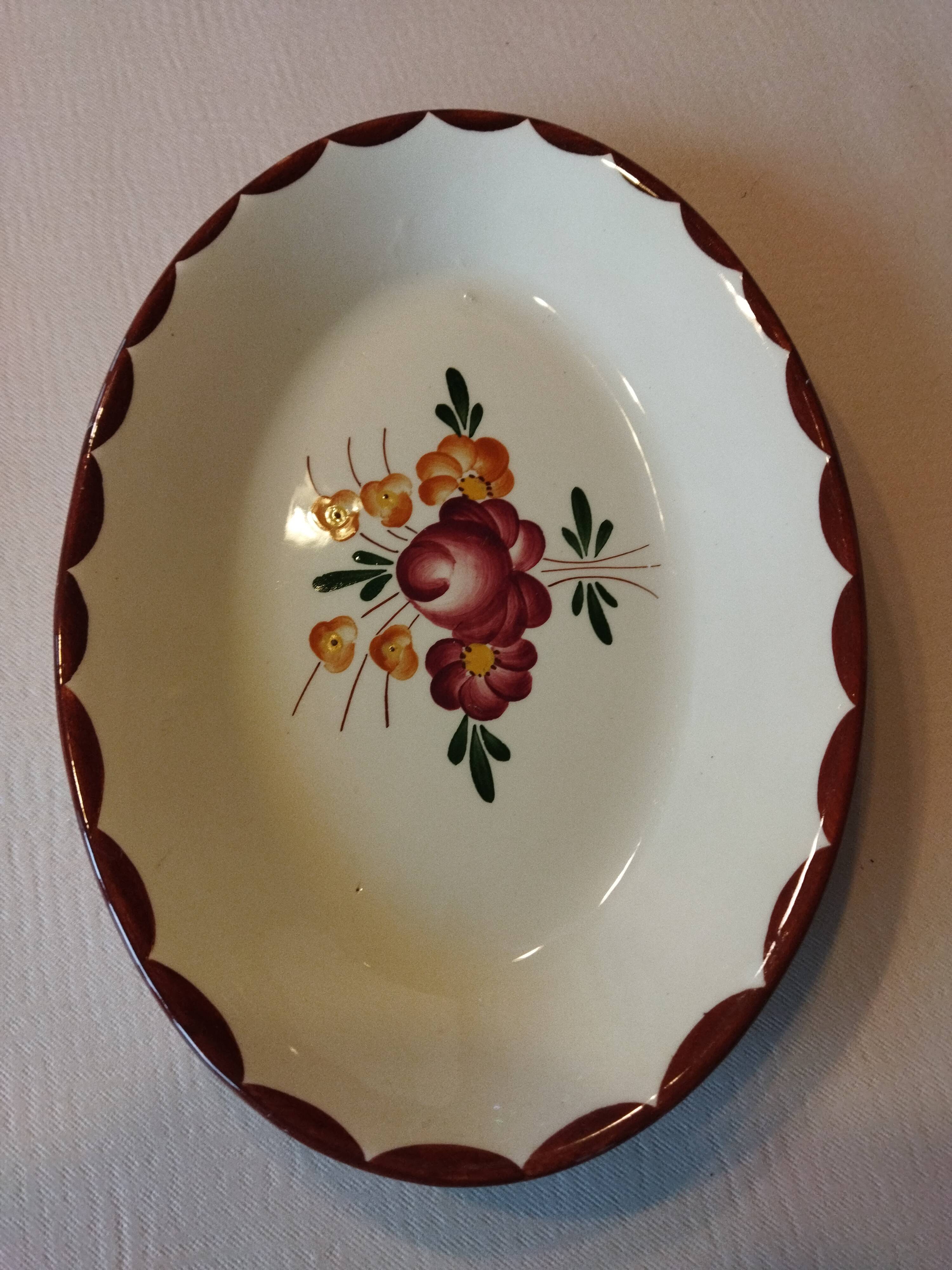 Longchamp Agen model sugar bowl and creamer on tray