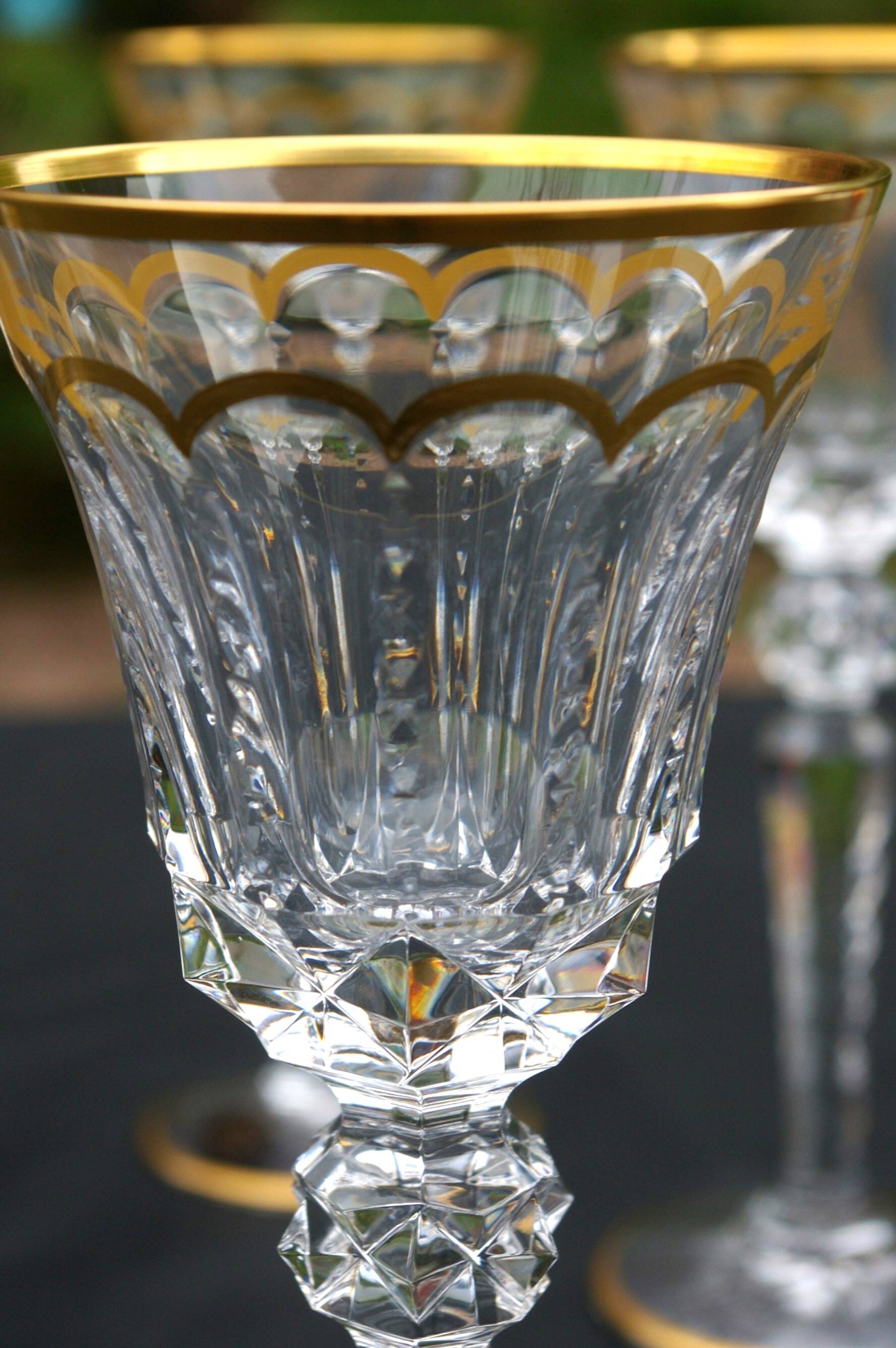 ST LOUIS Excellence - 4 large gold cut crystal wine glasses - H 22.4