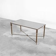 Table basse en laiton patiné et verre Maison Charles années 1960