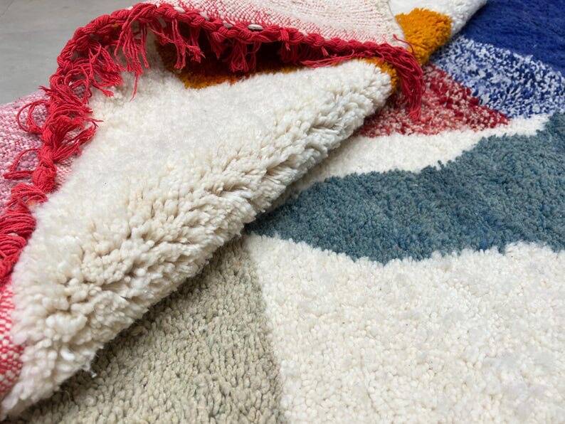 Handmade pure wool rug with traditional colourful patterns 1.5/2.5 m