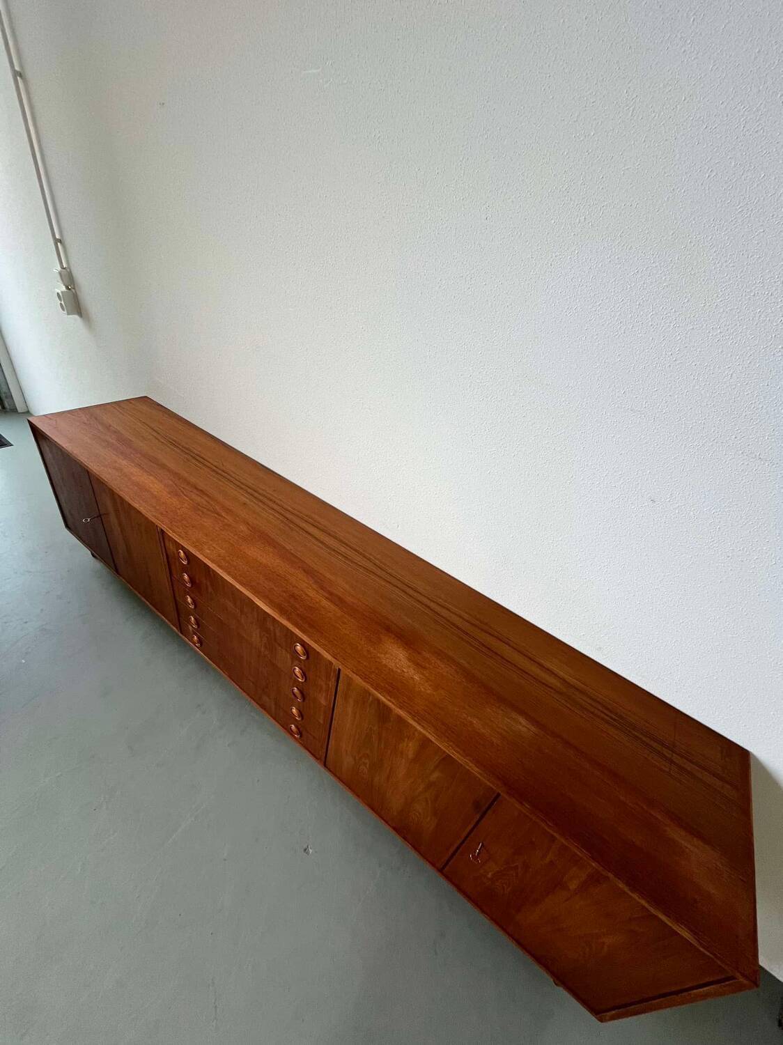 Vintage lowboard XL teak