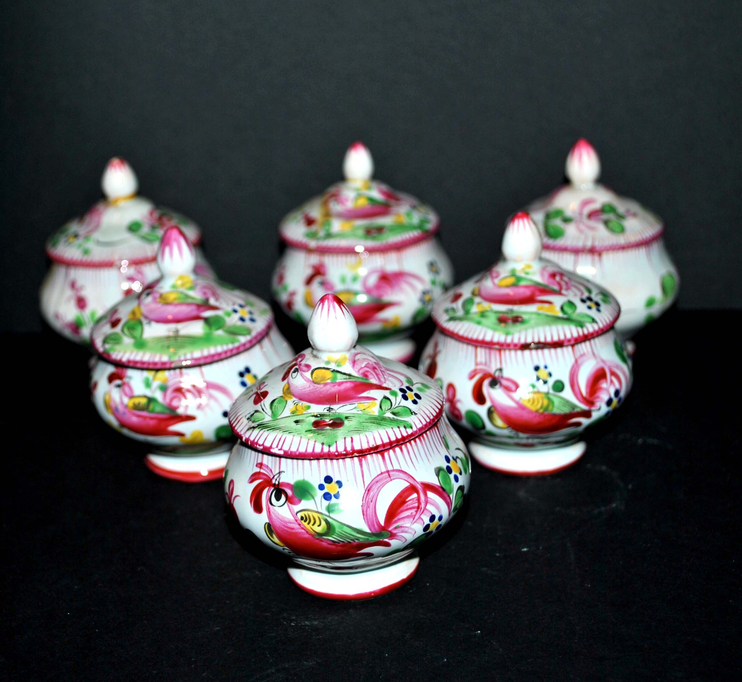 Set of 6 antique cream pots decorated with rooster decoration - Faïenceries de L'Est - Saint-Clément?