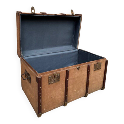 Ancienne malle de voyage « Soyez Père » Lille