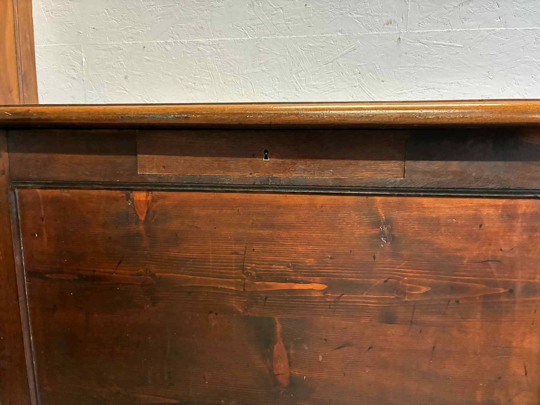 Commercial Bank Counter