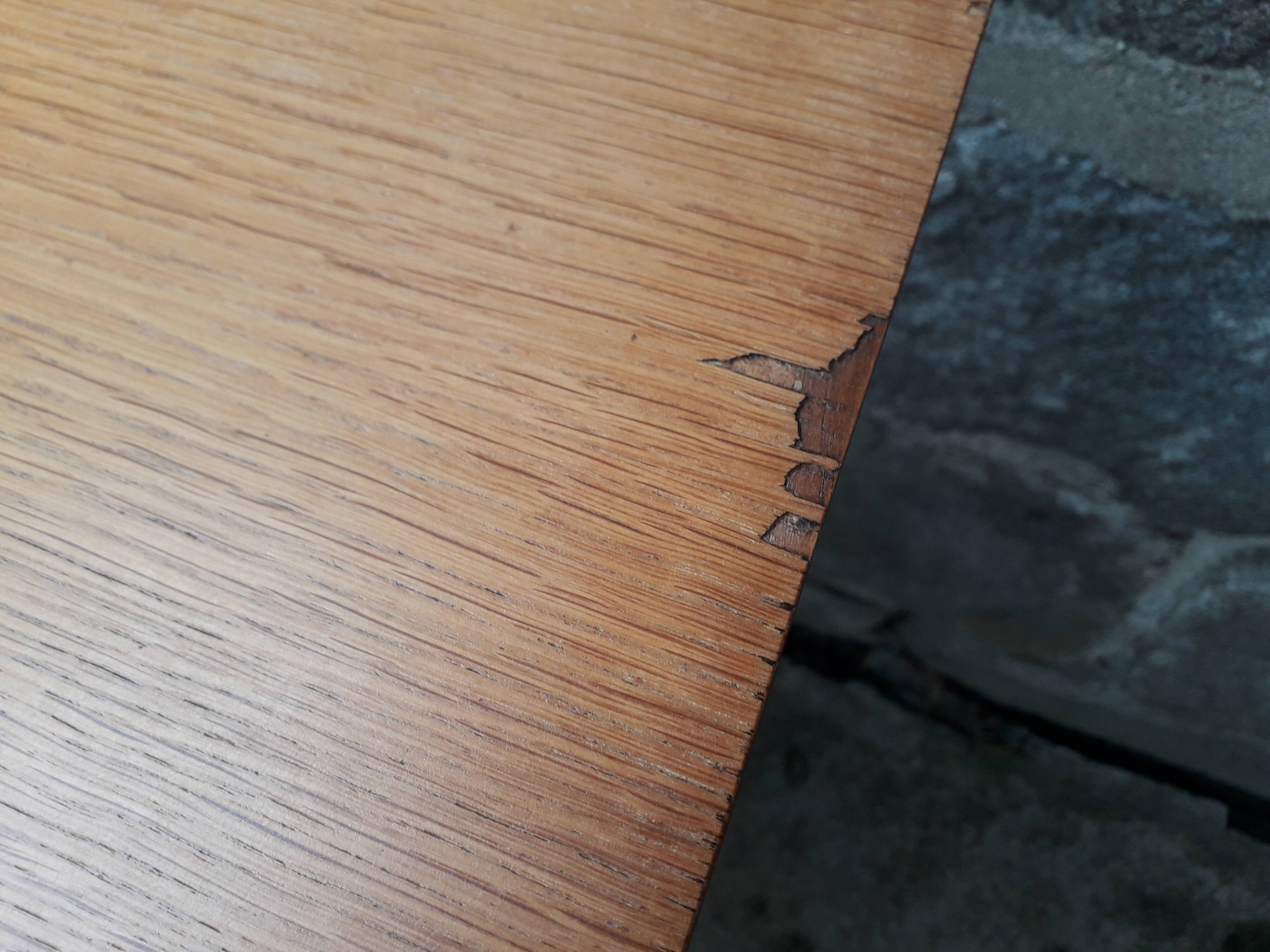 Table à manger années 50 pieds compas