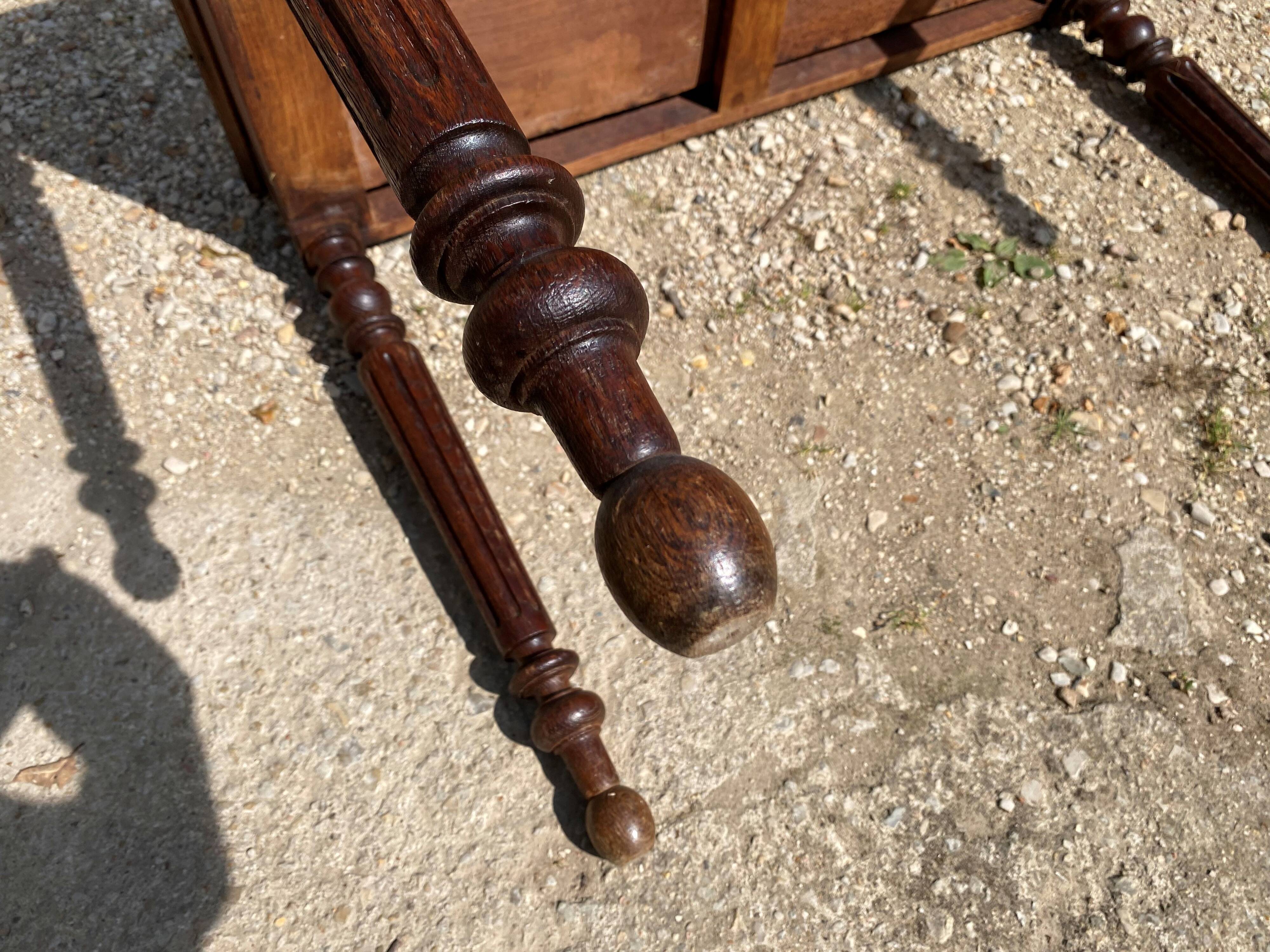 Oak desk with 2 drawers, 97 x 58 cm