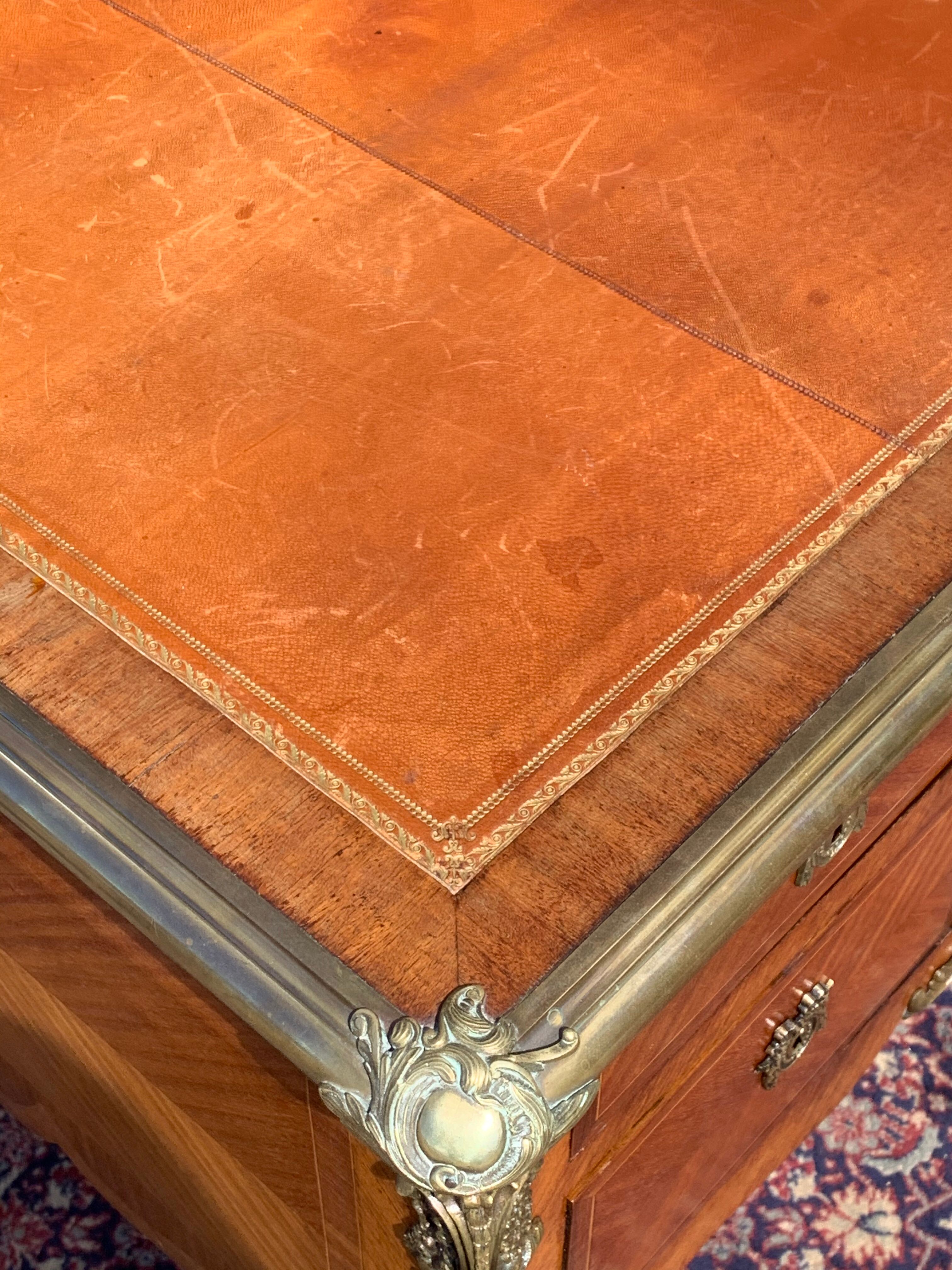Desk in louis XV marquetry