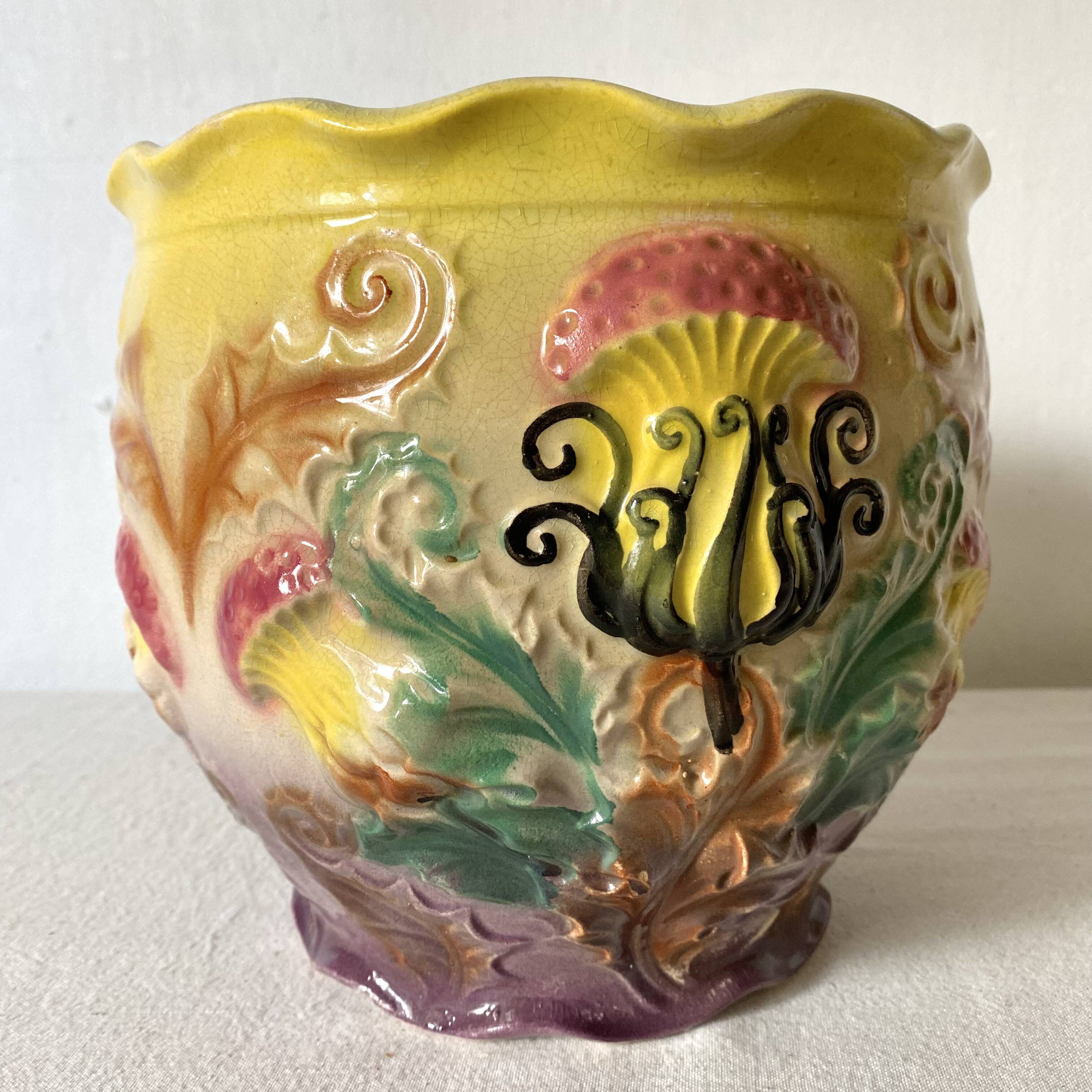 Old slip cachepot, thistles