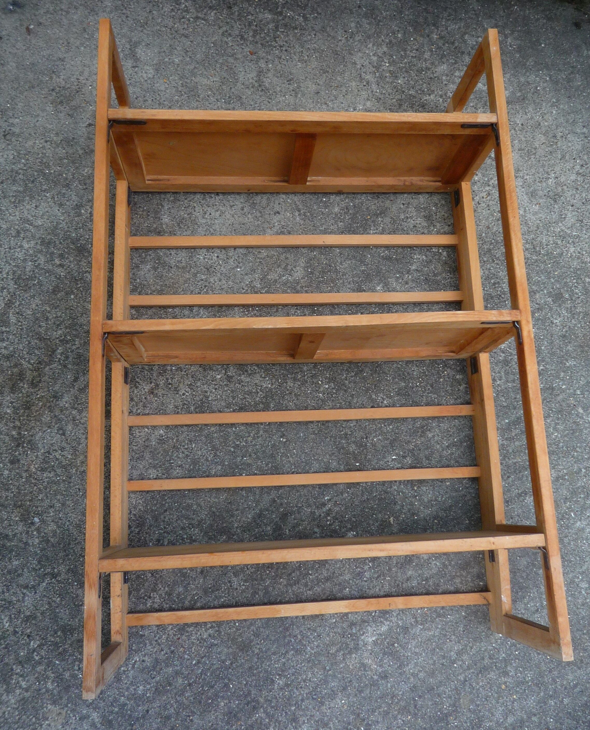 Bookseller's folding wooden shelf, vintage 1970s