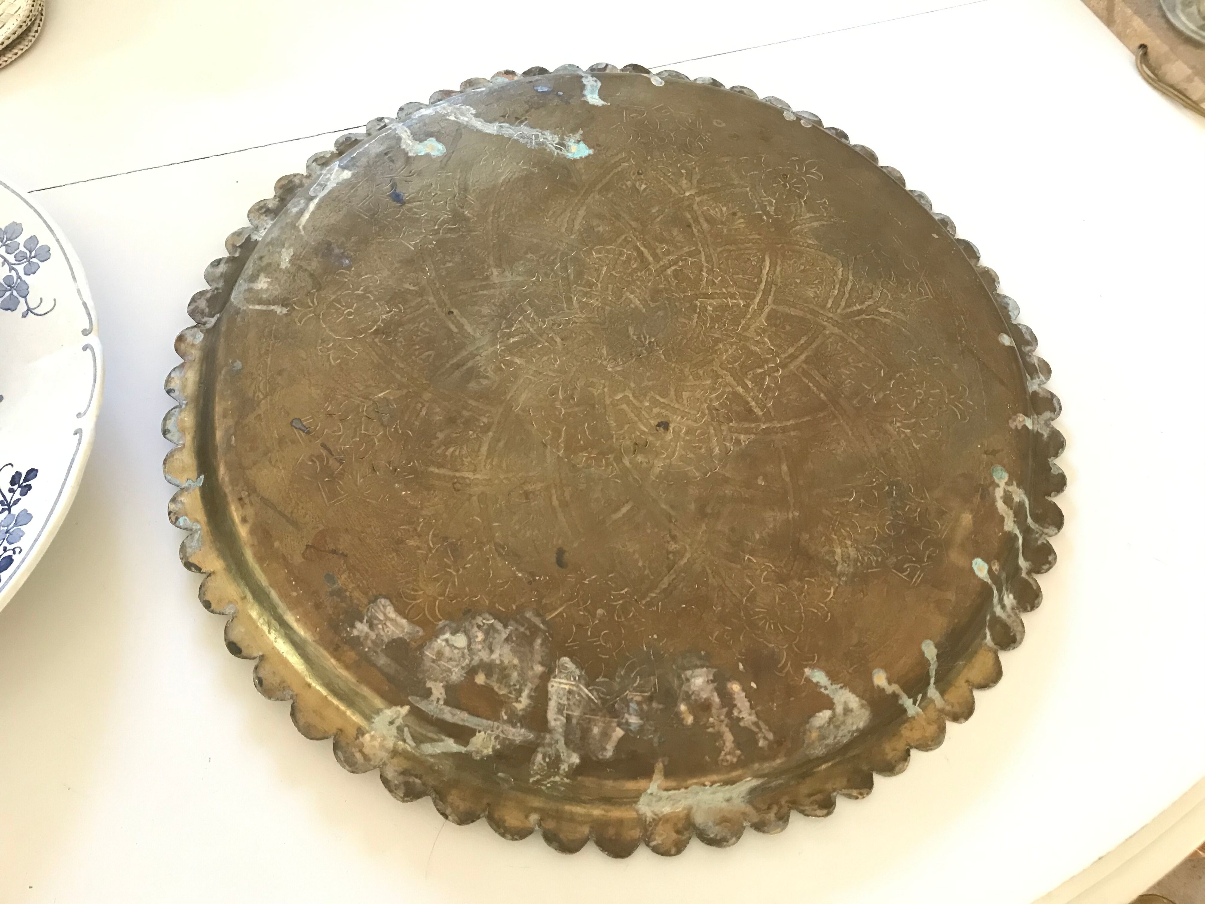 44cm chiseled brass tray