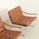 Paire de fauteuils de style safari avec accoudoirs en sangles de cuir, 1960
