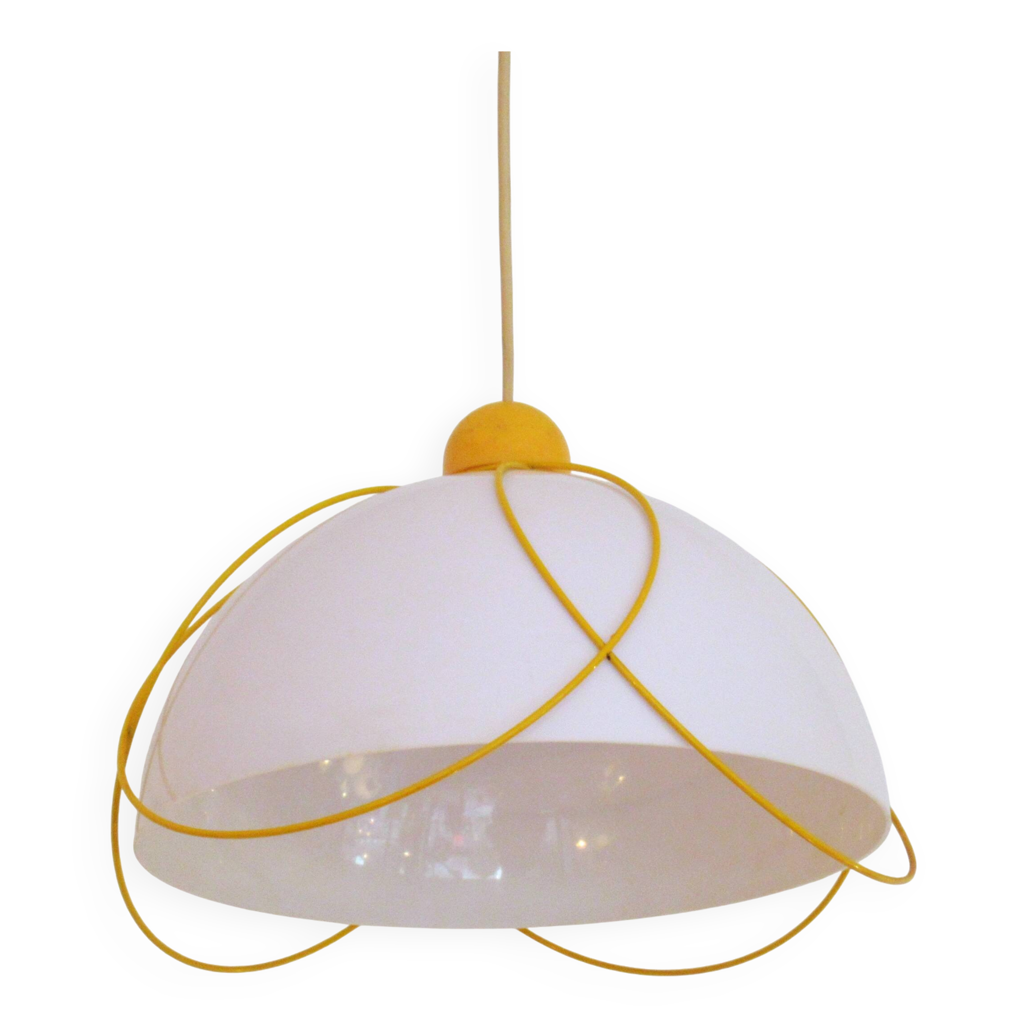 White and yellow suspension from the 1980s.