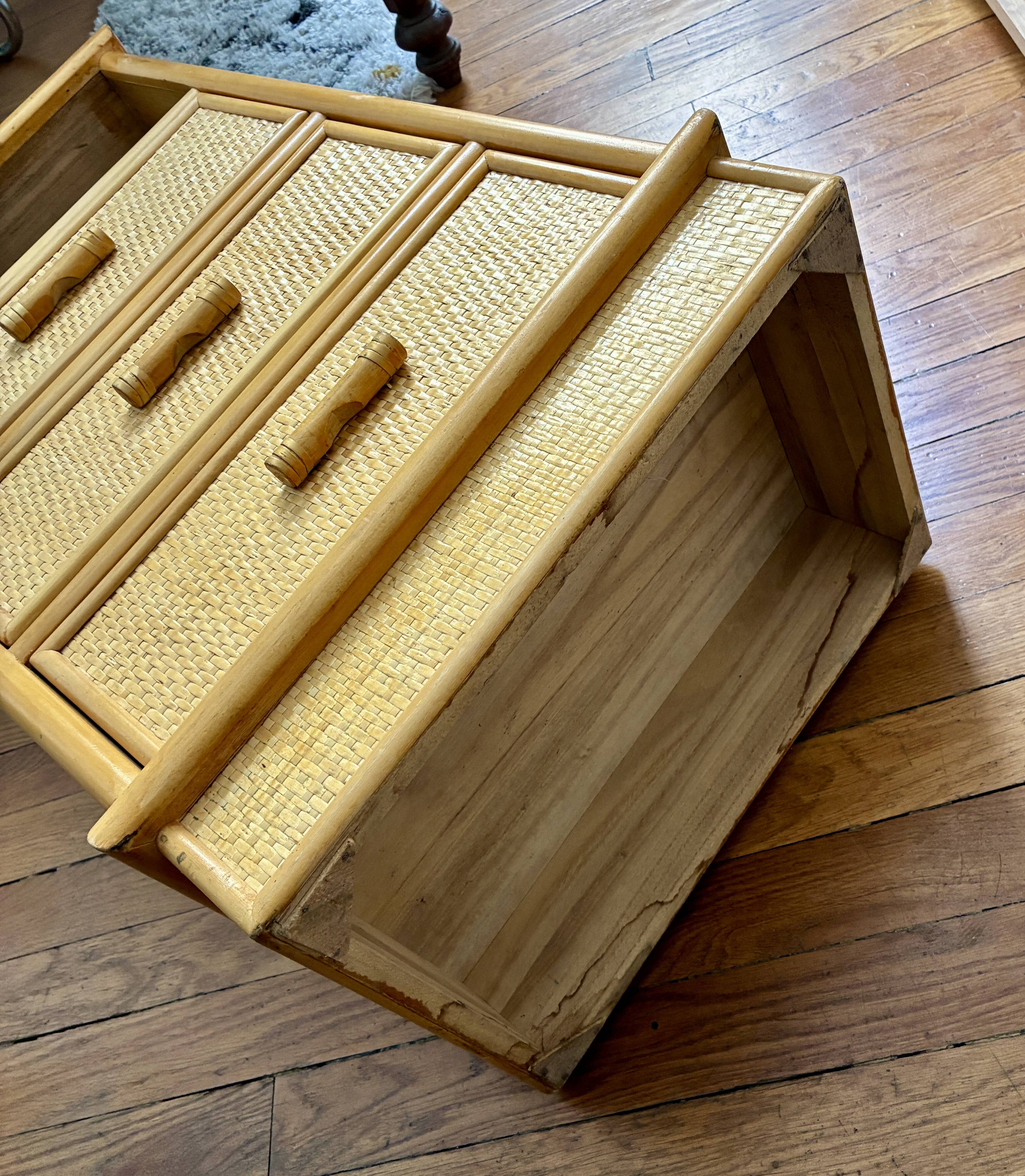 Petit meuble chiffonnier rotin et bambou