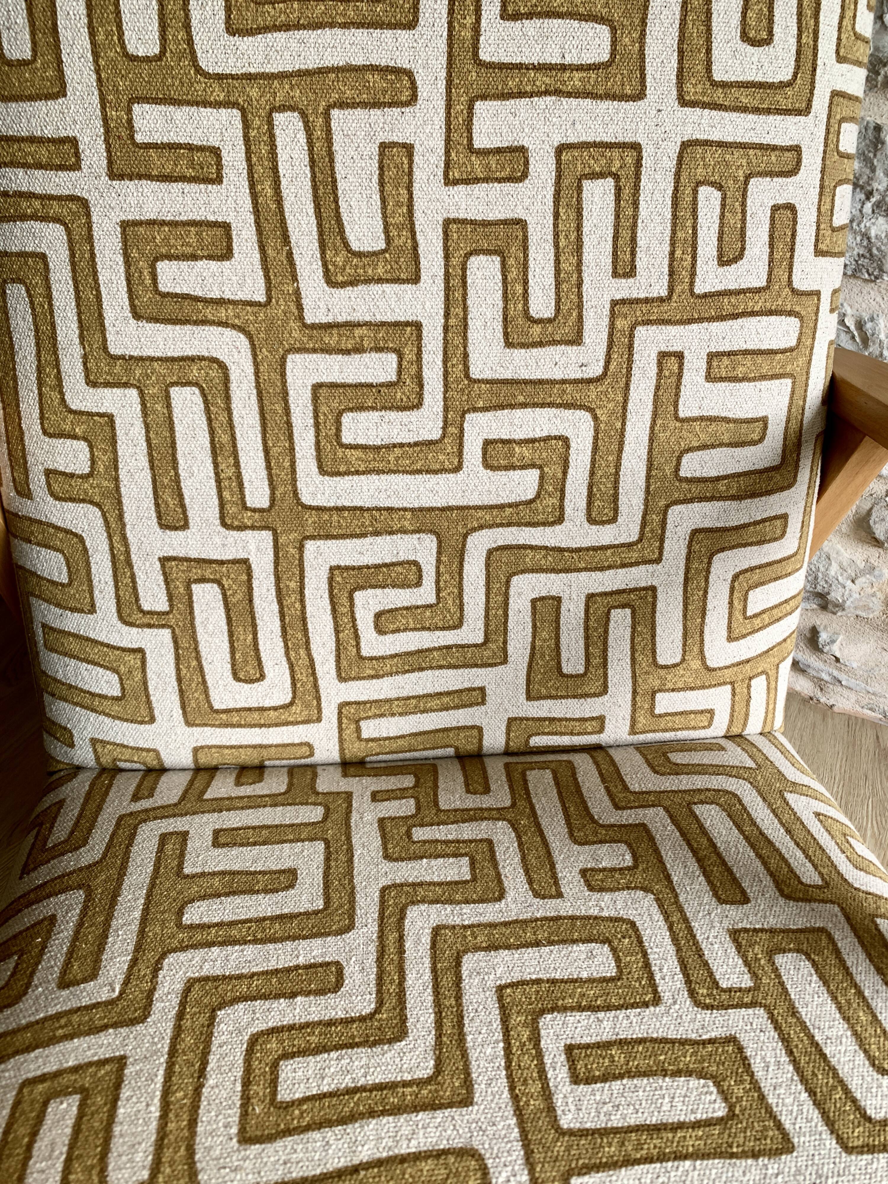 Fauteuil vintage Manucère retapissé, 1970