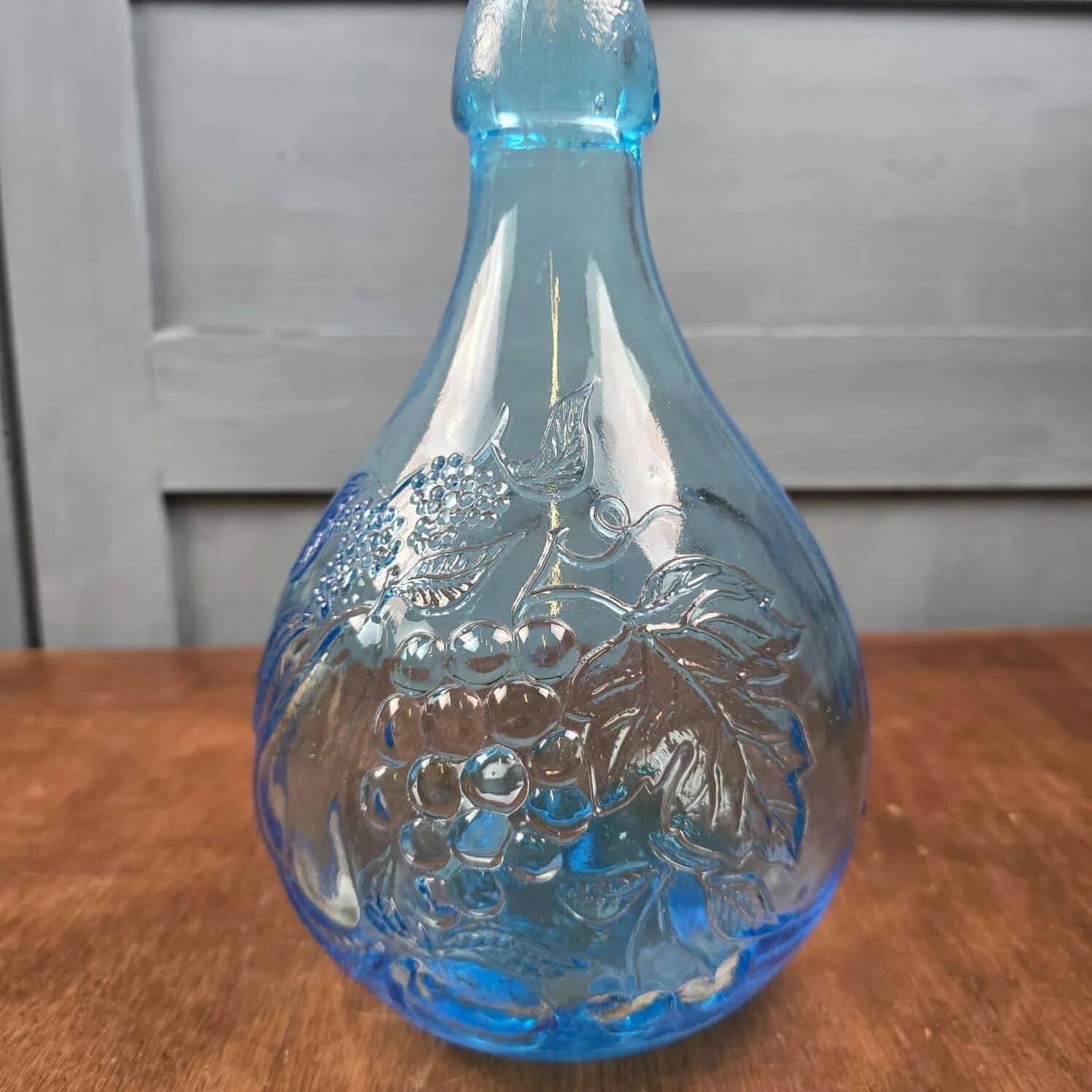 Vintage Italian aqua blue carafe "Fruit Juice", relief glass Casadis Milano