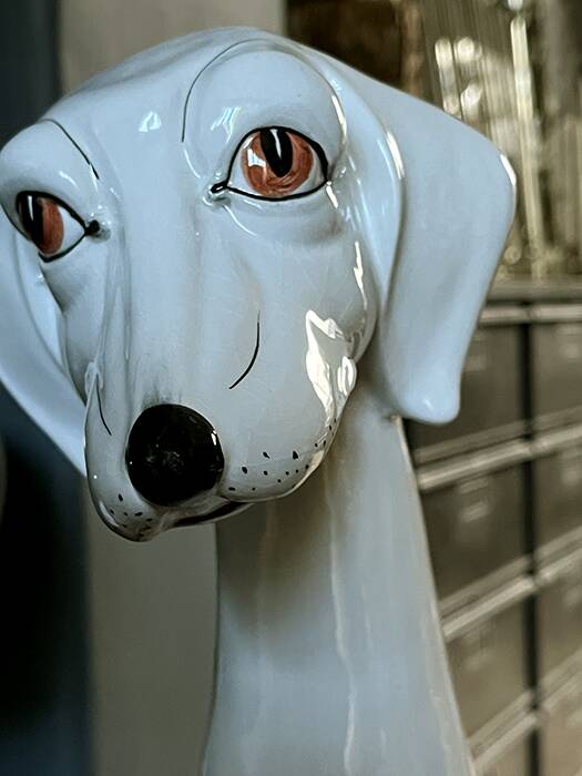 Enameled porcelain dog