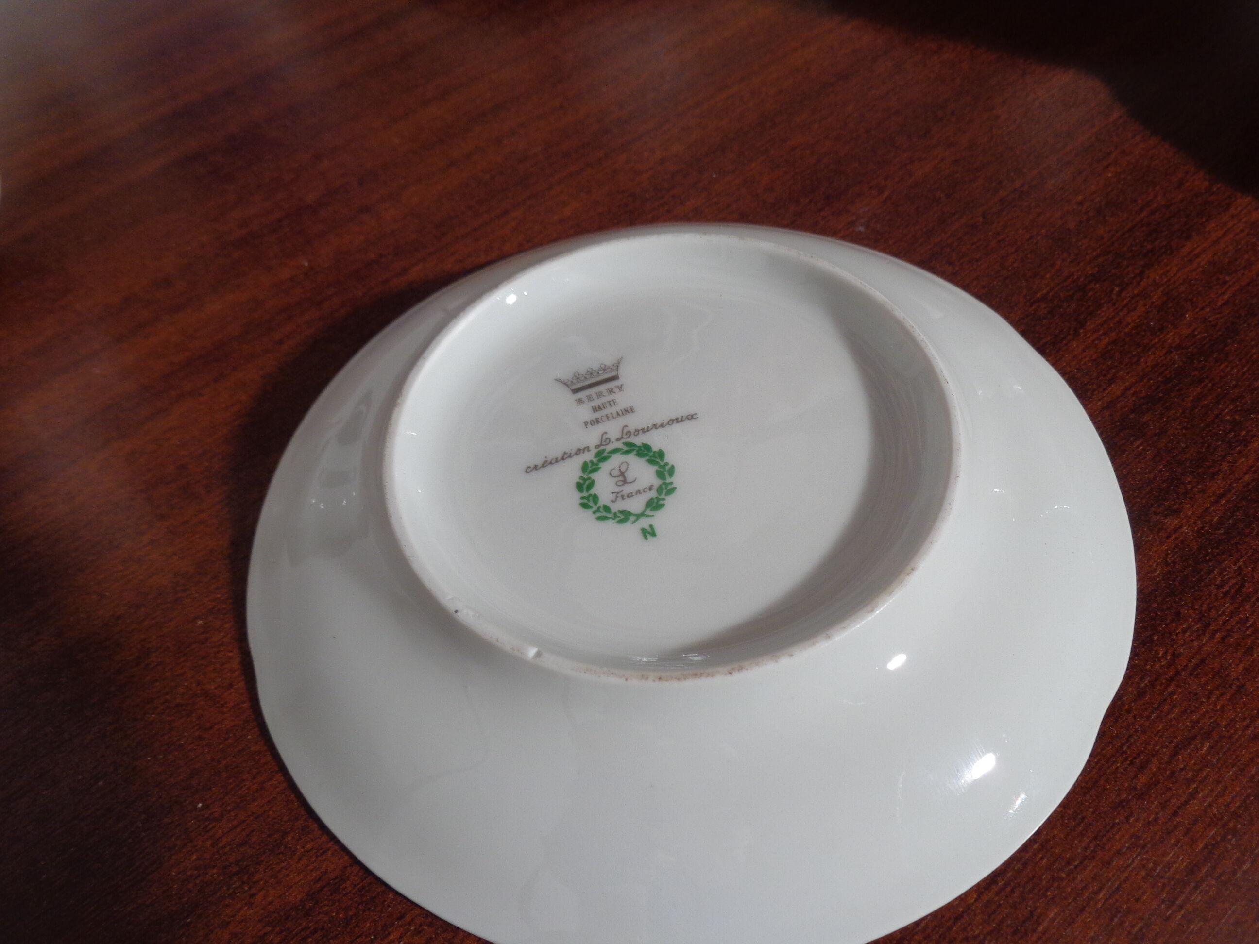 Louis Lourioux coffee cups in their box