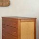 Commode vintage 1960’s  à poignées gainées.