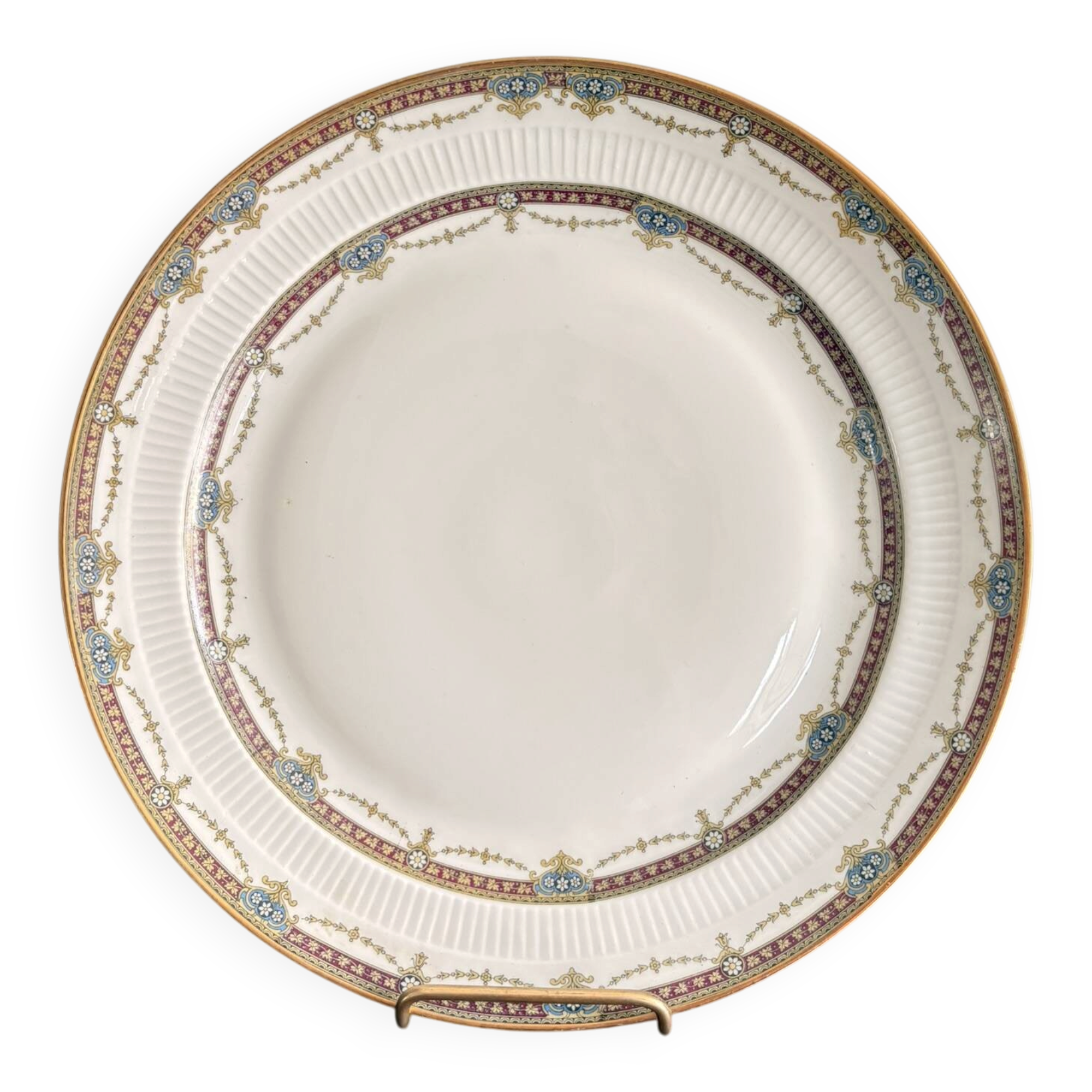 Plat en porcelaine de Limoges Harreau à bord godronné style néo-classique Louis XVI