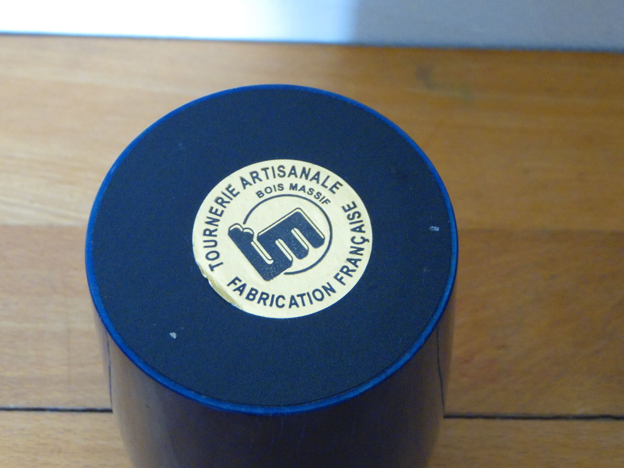 Wooden vase blue duck