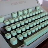 Hermes 3000 green Mint metal typewriter