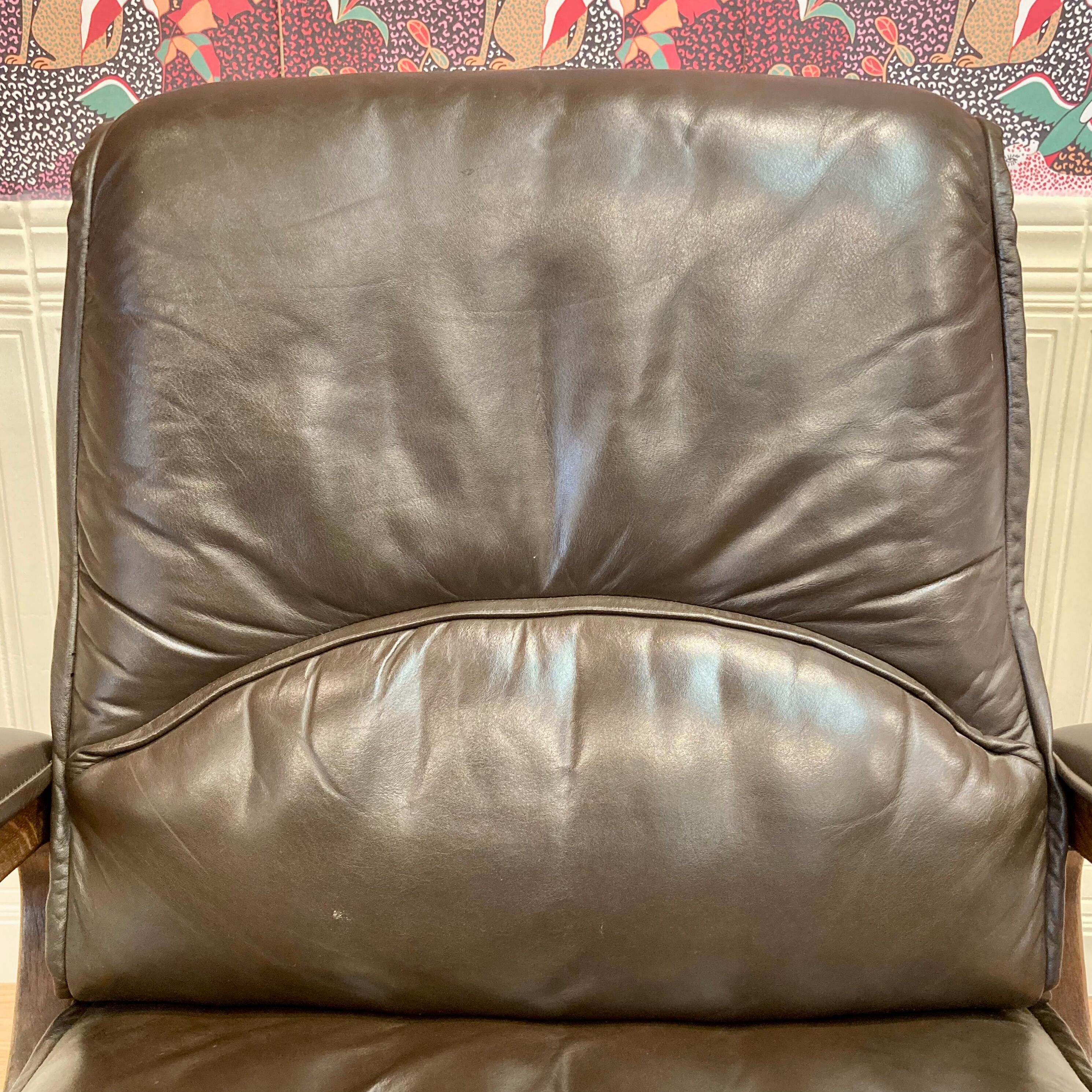 Swivel armchair and its ottoman "drabert" for "gerd lange".