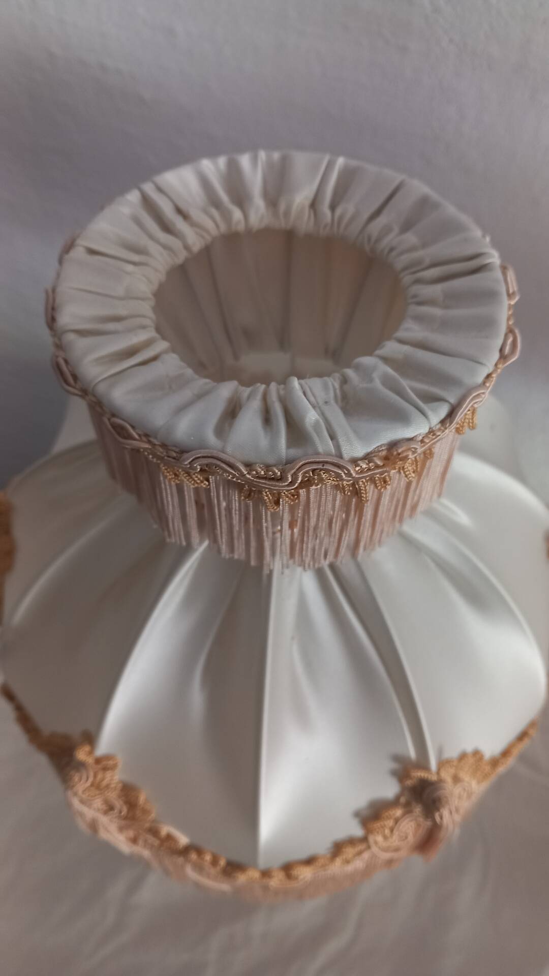 Pair of vintage alabaster lamps in Boudoir style – Fringed lampshade
