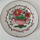 Saint-Clément plate – floral basket decoration with lyre handles – circa 1910
