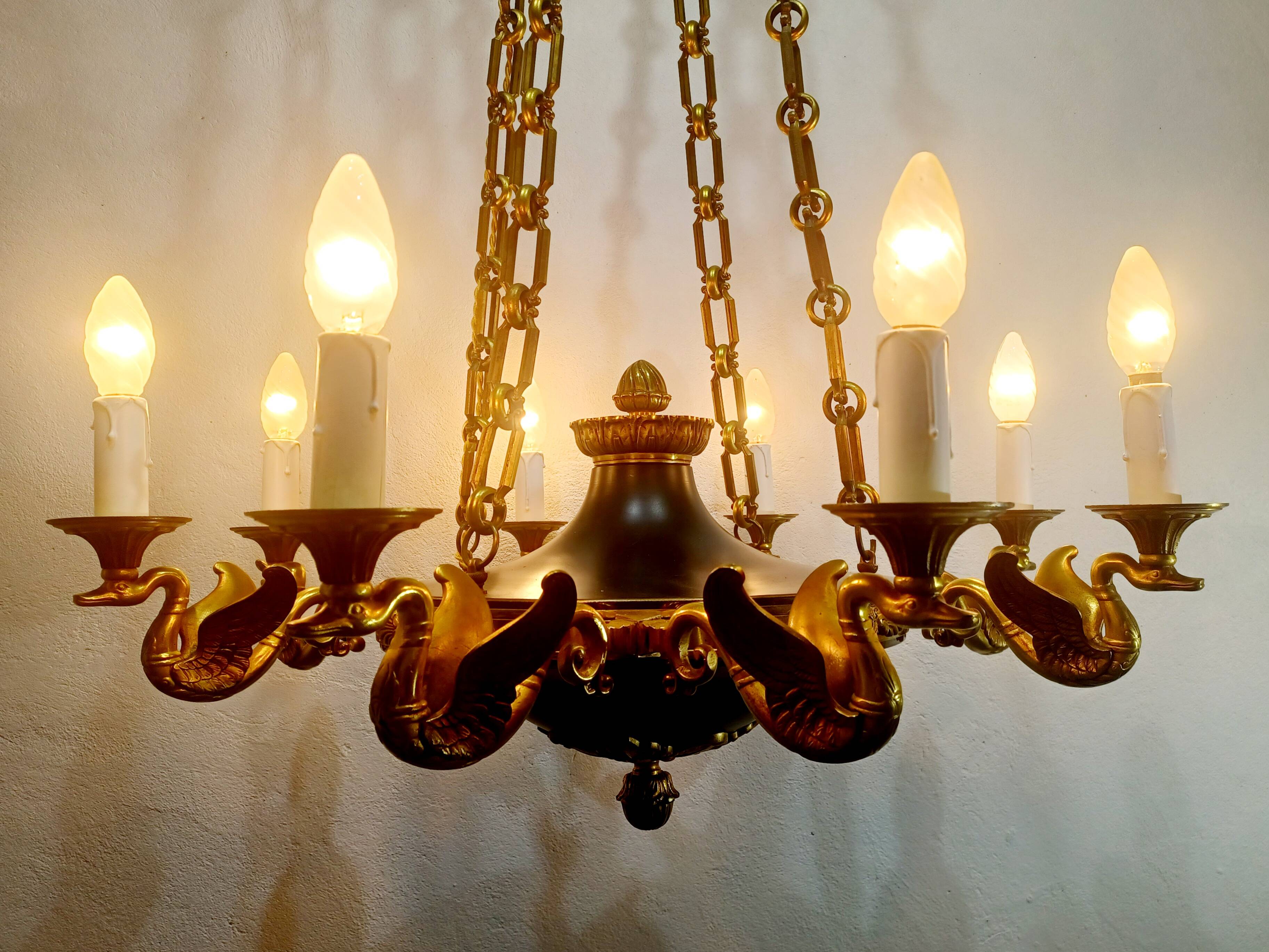 8-Light Empire Chandelier