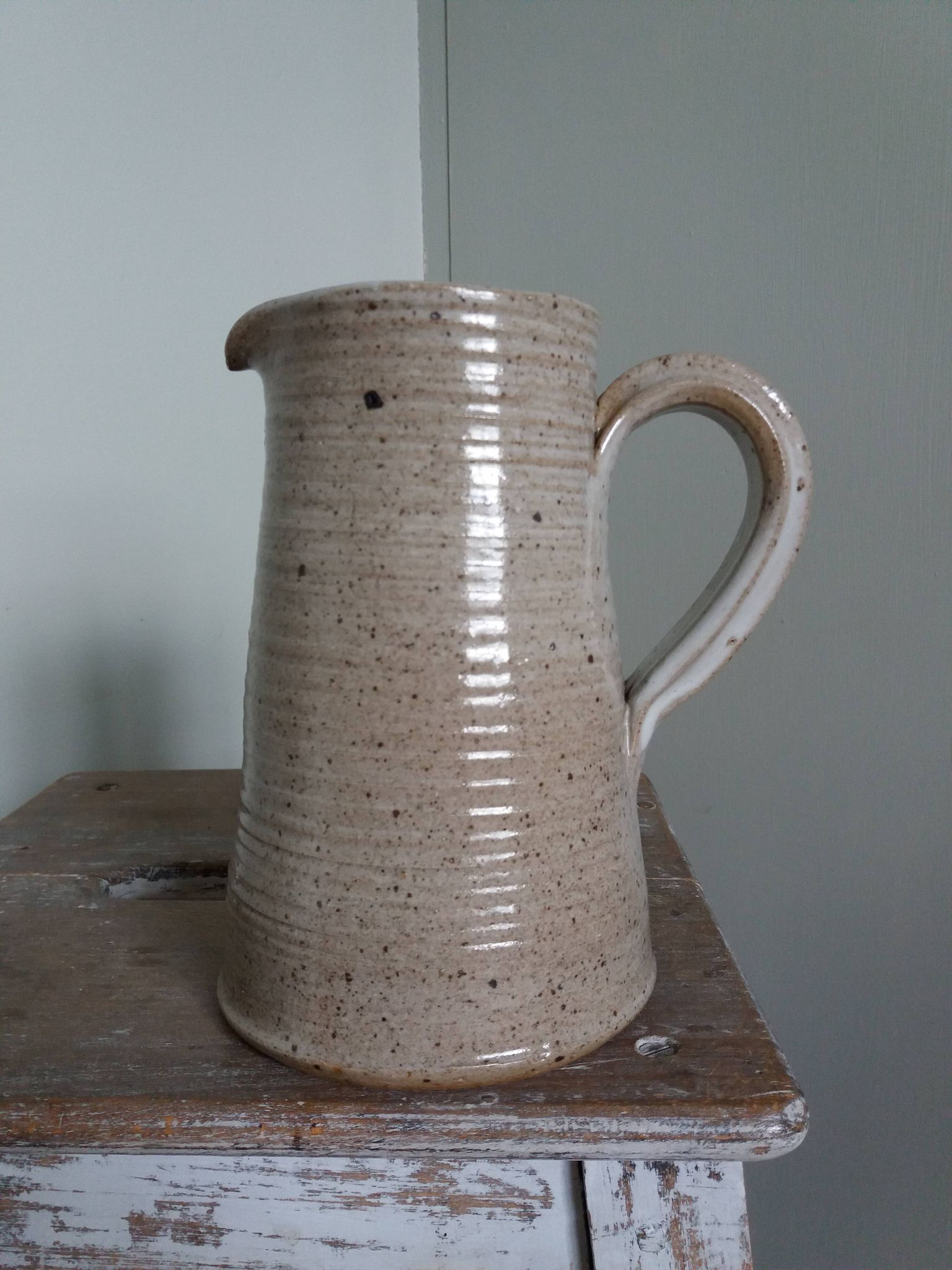 Fontgombault vase pitcher in turned sandstone