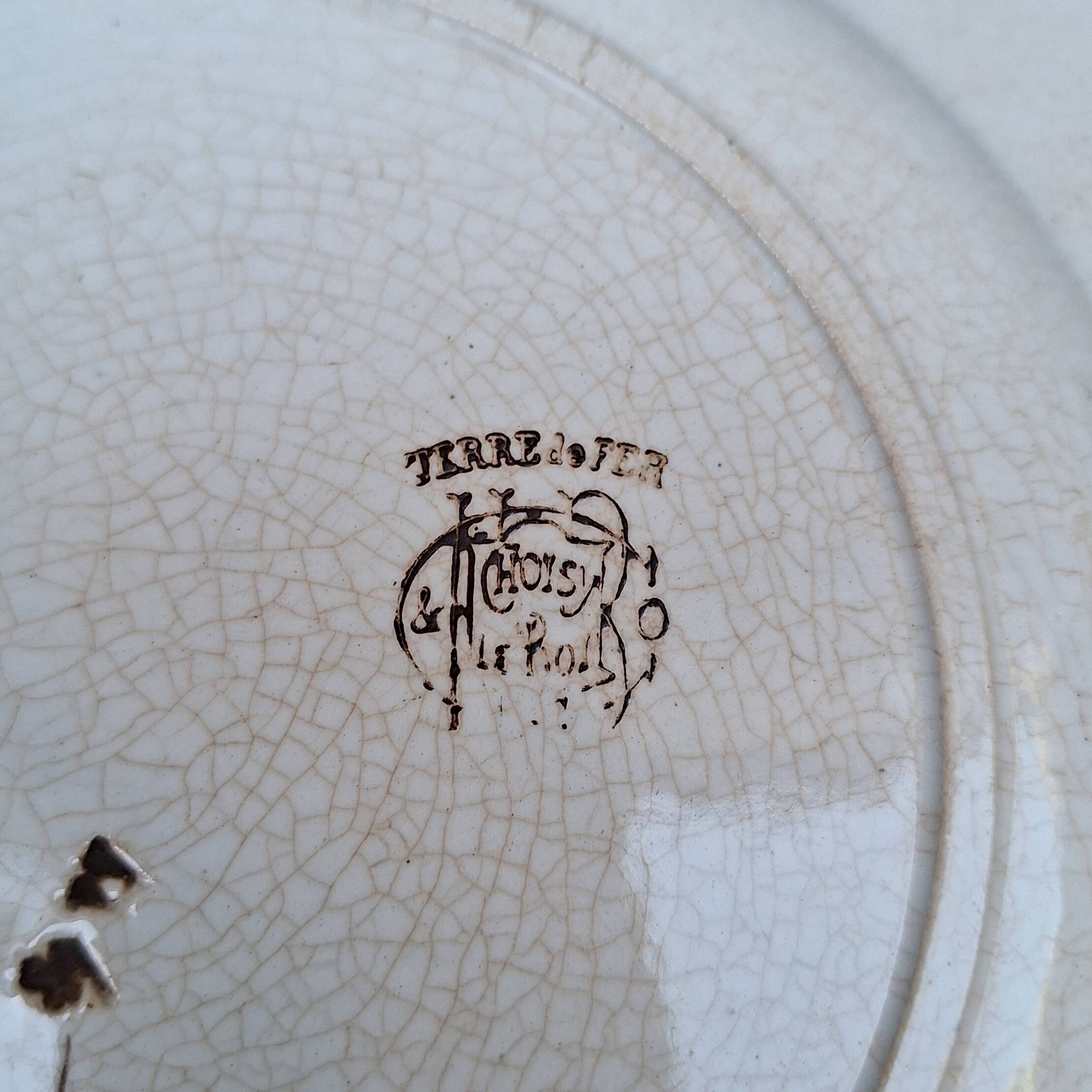 Plate dish Terre de Fer Choisy le Roi